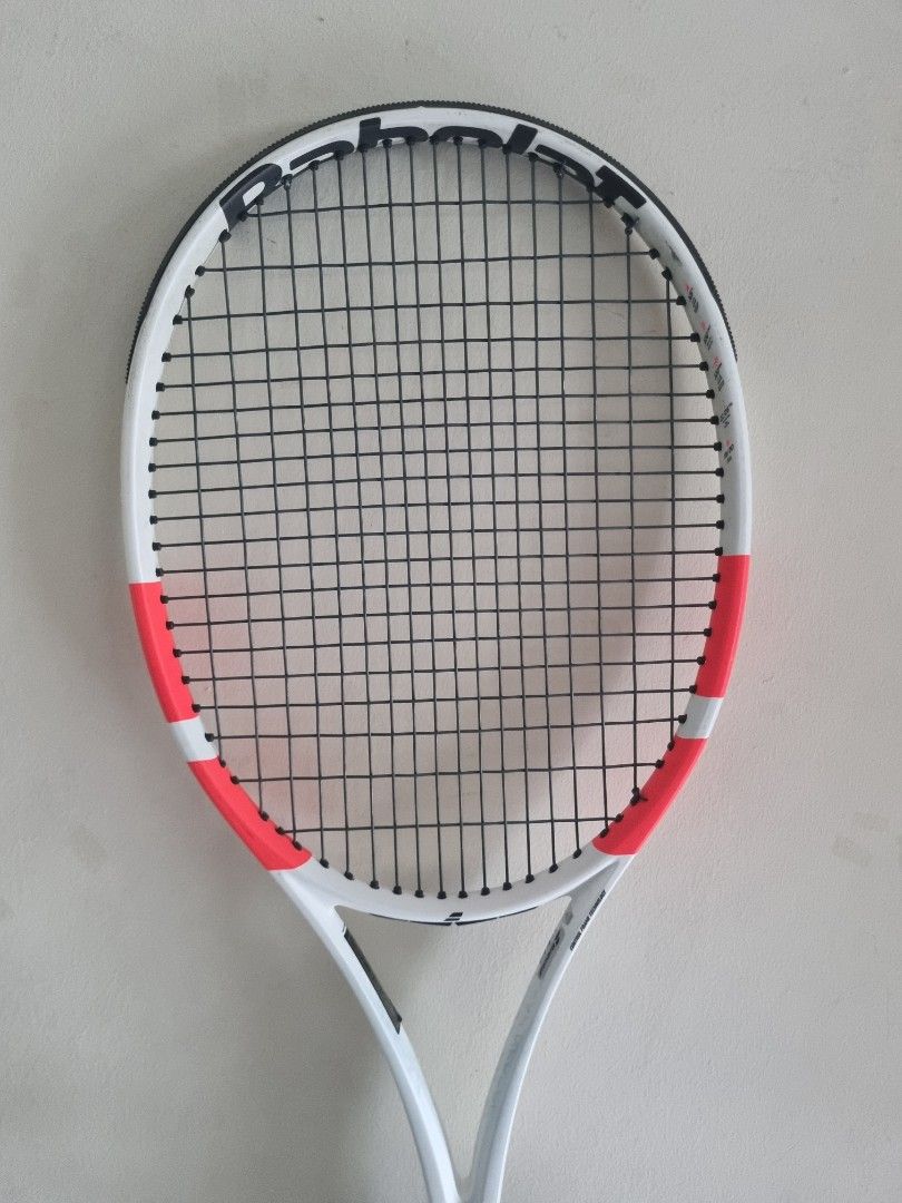 Babolat Pure strike 98 (18×20) 2024 version (Category: Racket & Ball Sports) located in Singapore. Submitted by haierza (Listing ID 1323702249, Image 1). Description: Grip size 4¼ (Size 2) Minor paint chips on picture 2 and 3, also minor scuffs on bumper. Freshly strung with Head Hawk Touch at 50 pounds. Slight nego, will not entertain lowballers..