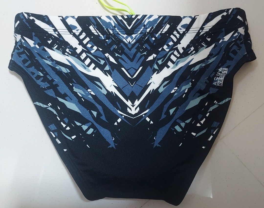 Waterpolo swim trunks BNWT (Category: Other Sports Equipment and Supplies) located in Singapore. Submitted by shineonn (Listing ID 1344803913, Image 2). Description: High quality swim trunks for waterpolo use or for normal swimming. Brand new with tag. Never used and never tried on before. Bought and kept until cannot fit anymore. Size when unstreched, 30cm across (see pic). Can go up till 38cm across when streched..