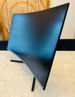 Samsung 32" Curved 4K Monitor UR590 UHDp