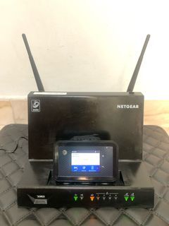 Netgear Aircard 4G + Wireless Wifi Router DC112A Telco Mobile Sim Smart Cradle