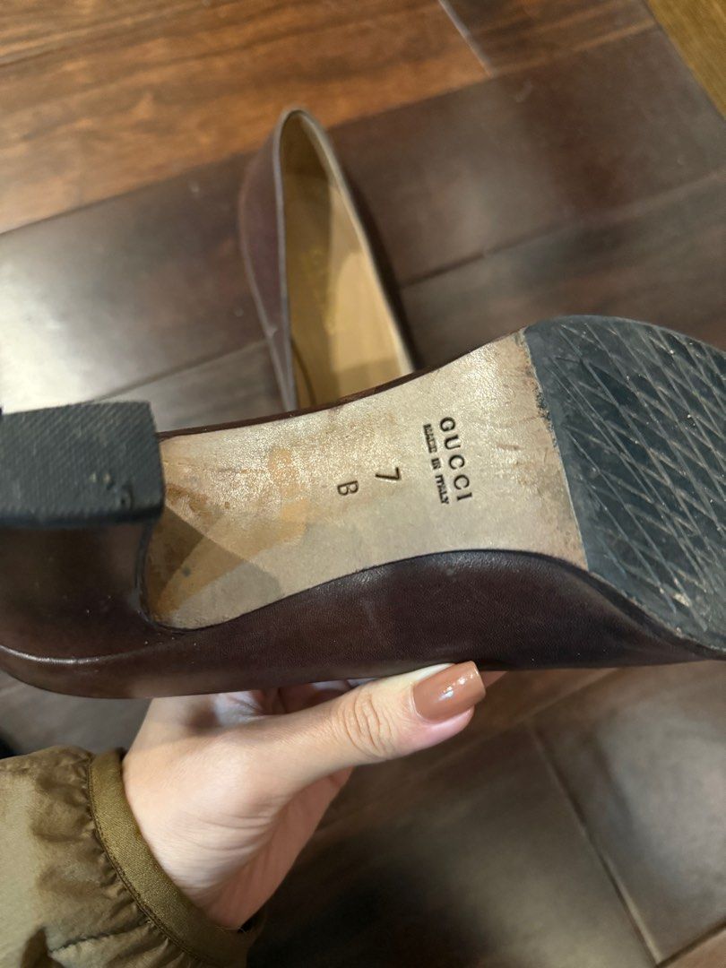 Authentic vintage Gucci loafers (Category: Loafers) located in Singapore. Submitted by chikichiki96 (Listing ID 1348379067, Image 3). Description: Vintage Gucci heeled loafers (5cm) in good leather condition. Size US 7/ EU 38 but best for feet of 23-23.5cm Pick up at Tampines East MRT or discussed location..