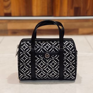 BNWT MK Michael Kors Duffle Crossbody - Small | BLK/SILVER