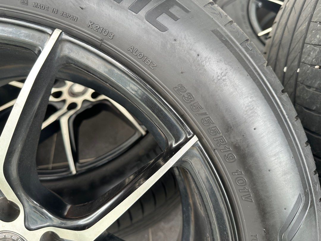 Vorsteiner VFF-103 Design 19x8.5 5x114.3 Rims and Tyres 235/55/19 (Category: New Rims) located in Singapore. Submitted by jw339jw (Listing ID 1350301988, Image 7). Description: Vorsteiner VFF-103 Design Black 19 x 8.5 rims and tyres Bridgestone Alenza 235/55/19 2023 year (85% thread super thick!) 19x 8.5 For Toyota, Honda, Mazda, Subaru, Nissan CRV, Harrier, CX5, Murano, Alphard, Vellfire, Odyssey Selling one set $988, no need trade in Cash and c