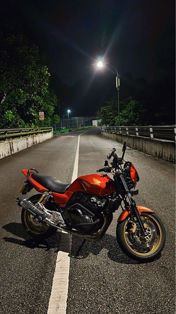 Honda Cb400 spec 3 (Category: Class 2A) located in Singapore. Submitted by shan244 (Listing ID 1399912100, Image 1). Description: Well maintened cb400 spec 3 for sale Full system yoshimura with cert Negotiable Coe : 2027 Jan (renewable) .