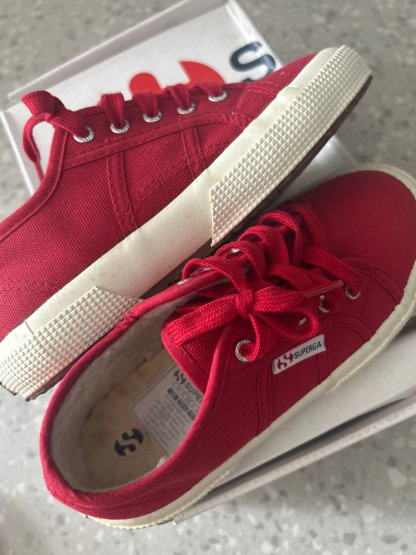 BN Superga Junior 2750-COBINJ Red Sneakers RTP $59 (Category: Babies & Kids Fashion) located in Singapore. Submitted by shoppiemama (Listing ID 1400038419, Image 2). Description: Superga Junior Shoes Tagged size 30 (19.3cm) Brand new in box. Retail price $59, selling $5 to clear. Soles have yellow spots due to storage, does not affect wear. Meet up, postage or courier .