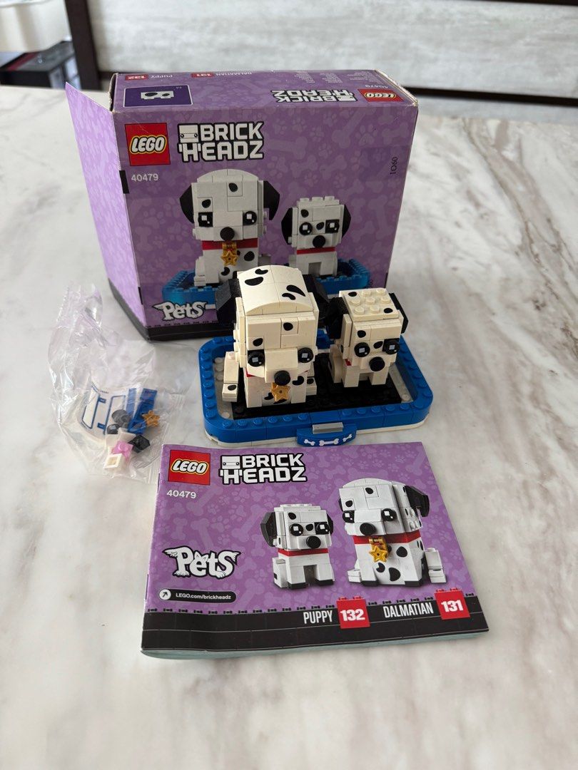LEGO BrickHeadz 40479 Dalmatian & Puppy Set (Category: Lego & Building Sets) located in Singapore. Submitted by vivianong (Listing ID 1401207886, Image 1). Description: A bit dusty but no missing parts and instruction booklet clean.