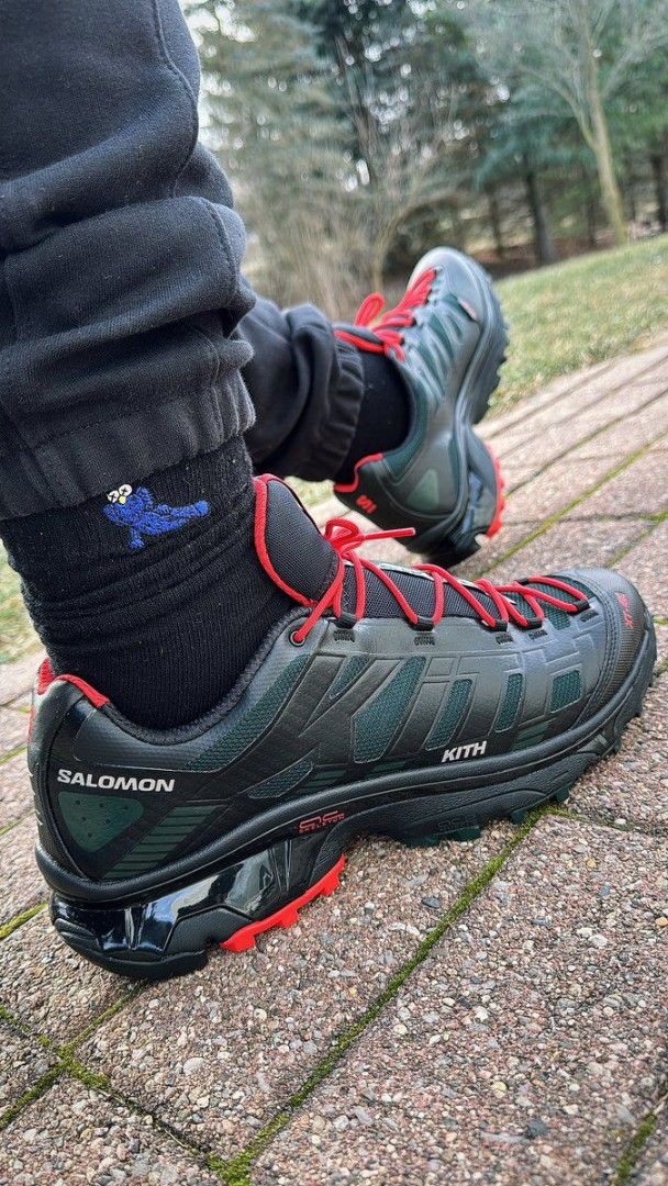 Kith x Salomon XT-4 "Kithmas Black" (Authentic) (Category: Sneakers) located in Singapore. Submitted by xuperman (Listing ID 1405109004, Image 9). Description: Brand : Salomon Item : XT-4 x Kith “Kithmas Black” SKU : L4777230032 Color : Black / Scarab / Fiery Red Size : UK9.5 / US10 / CM28 / EUR44 Price : $500 Condition : 10/10 (BNIB).