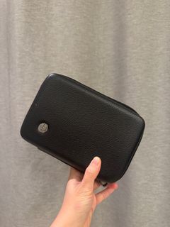 Black hard case Giorgio Armani amenity kit for Eva Air business class