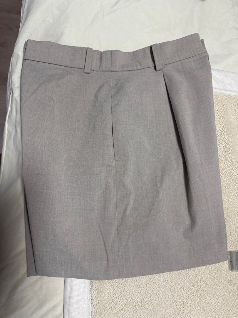 Uniqlo (Category: Shorts) located in Singapore. Submitted by minnieminnie2016 (Listing ID 1405766726, Image 3). Description: Brand new without tag.
