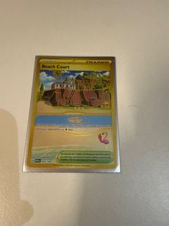 Beach Court Trainer Card - Gold