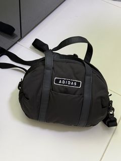 100% Authentic ADIDAS Black Puffer Sling Golf Bag