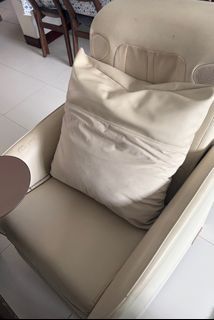 URGENT NEED GONE ASAP |Cream Leather Massage Chair with Pillow