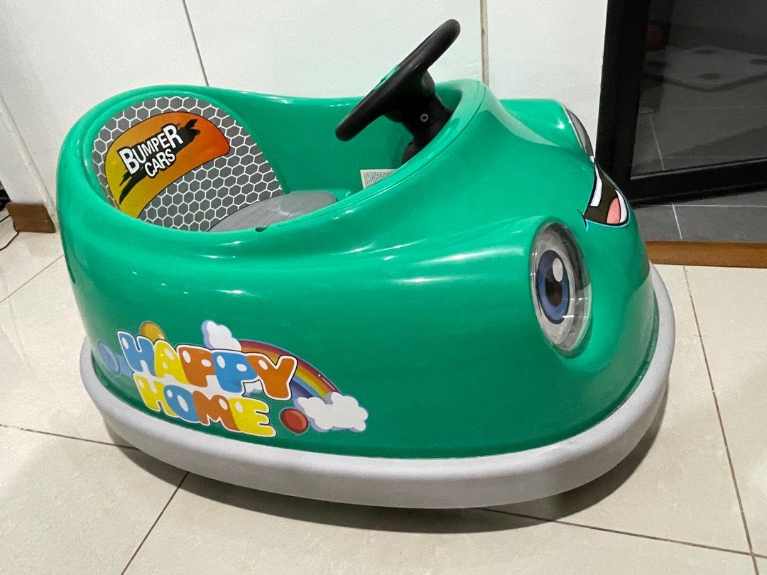 Kids Electrical Car (Category: Remote Control Toys) located in Singapore. Submitted by tagfashion (Listing ID 1403039945, Image 2). Description: .