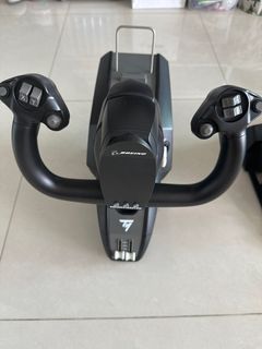 Thrustmaster Boeing Yoke