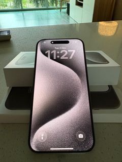 Apple iPhone 15 Pro - White Titanium - 256GB