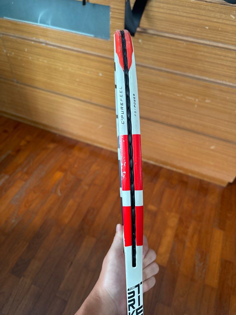 Babolat Pure Strike 98 L2 (Category: Racket & Ball Sports) located in Singapore. Submitted by ongchengleong (Listing ID 1410726665, Image 4). Description: 50lbs RPM blast tension 305g 98sq inch .