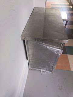 Stainless Steel Table with shelfing