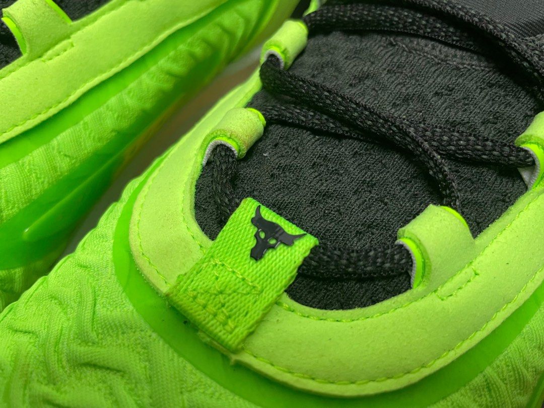 Under Armour Project Rock 7 Training Shoes us size 14 with box (Category: Sneakers) located in Singapore. Submitted by samyjessie2017 (Listing ID 1412007882, Image 4). Description: - Under Armour Project Rock 7 training shoes - Neon green and black color scheme - Features The Rock's Brahma Bull logo - Unworn condition - Comes with original box - Ideal for gym workouts and casual wear - used once only - as good as new with boxes and all Can negoti