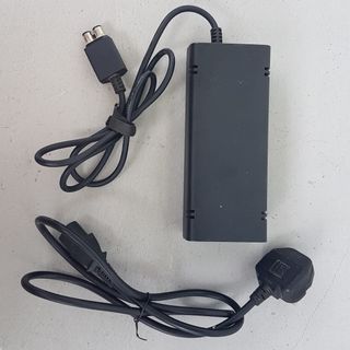 Rare Collectibles, Retro Xbox Console Power Supply Cable Cord, Original Microsoft Corporation USA, AC Adapter, Accessories Kit for Xbox 360, Xbox One Console, Good Working Condition, Home Entertainment System, For Gamers, Gen Z, Geek, Hobbyists