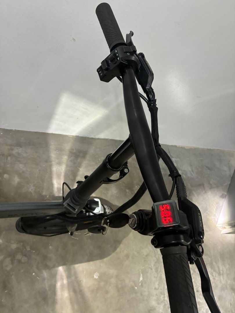 Refurbished JI-MOVE MC (PAB) LTA Approved E-Bike (Category: E-Scooters & E-Bikes) located in Singapore. Submitted by falconpev (Listing ID 1357003632, Image 2). Description: Full Price @ $699 * 6 months warranty * Fully Refurbished with new battery, new motor, new chain, new tires and new brakes * Test Ride available Chat us up for more or visit us at : 【Address】 2 Alexandra Road, Delta House, #02-11, Singapore 159919 【Opening Hours】 • Monday to 