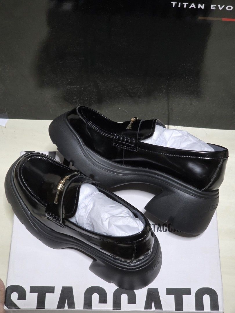[BNIB] STACCATO Woman Loafers, Golden Bamboo Platform Calf Leather Loafers EZJ03 [Size : EU 36] (Category: Loafers) located in Singapore. Submitted by saynotofakes (Listing ID 1408450077, Image 5). Description: Heel height : 6cm Closing method : Slip-on Sole material : Rubber sole.