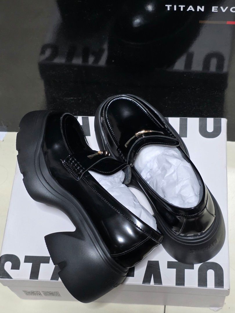 [BNIB] STACCATO Woman Loafers, Golden Bamboo Platform Calf Leather Loafers EZJ03 [Size : EU 36] (Category: Loafers) located in Singapore. Submitted by saynotofakes (Listing ID 1408450077, Image 4). Description: Heel height : 6cm Closing method : Slip-on Sole material : Rubber sole.