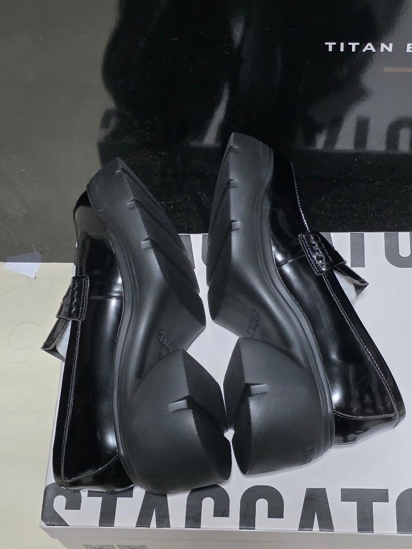 [BNIB] STACCATO Woman Loafers, Golden Bamboo Platform Calf Leather Loafers EZJ03 [Size : EU 36] (Category: Loafers) located in Singapore. Submitted by saynotofakes (Listing ID 1408450077, Image 6). Description: Heel height : 6cm Closing method : Slip-on Sole material : Rubber sole.