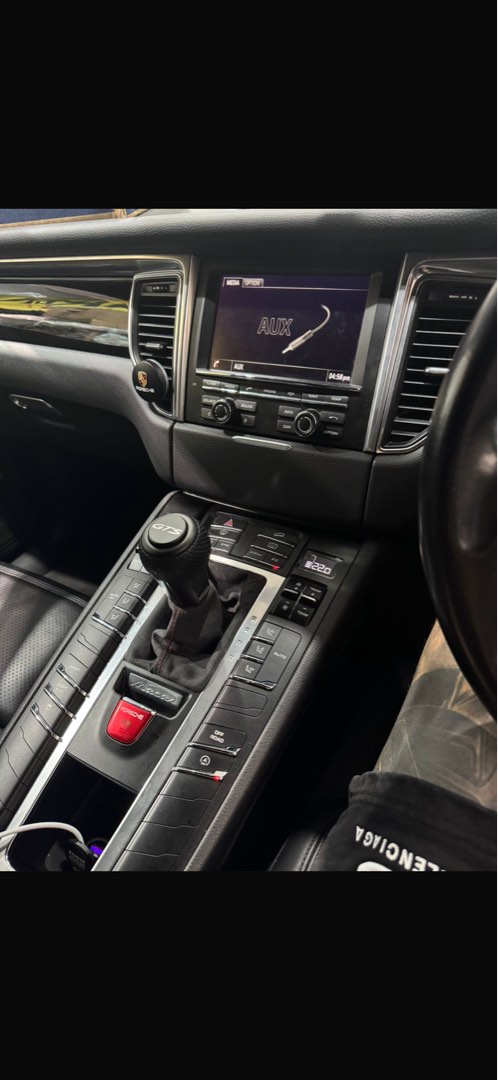 Listing background image