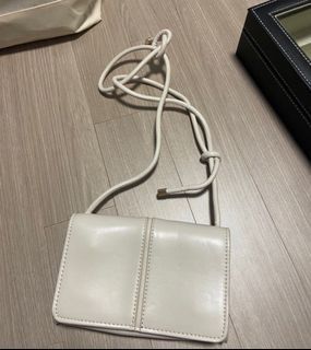 Zara Shoulder Bag in White