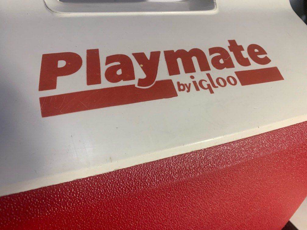 Playmate by igloo ice insulated Cooler Box Container (Category: Hiking & Camping) located in Singapore. Submitted by offer4less (Listing ID 1351611612, Image 2). Description: Excellent compact box! Push button opening , single hand with ease !.