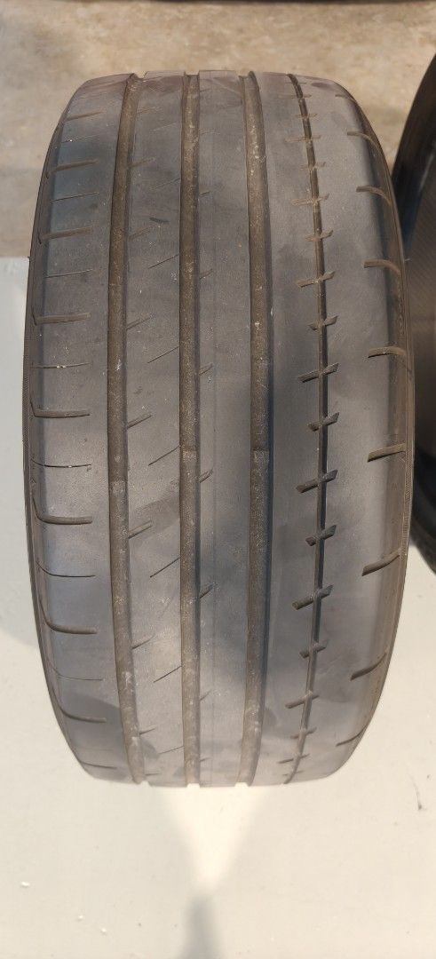 Yokohama Advan V601 (Category: Used Tyres) located in Singapore. Submitted by anloo (Listing ID 1370815821, Image 2). Description: 235/45/18 2 pieces cash and carry Bought August 2024.