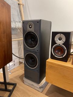 Bowers & Wilkins B&W DM620 3-way hifi passive floorstand speakers