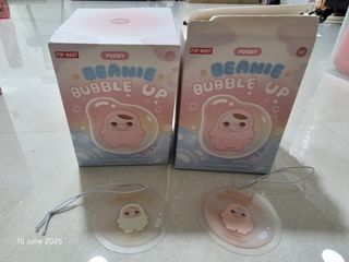 BNIF Pucky Beanie Bubble Up - left Angry