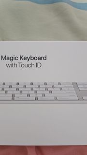 BNIB Magic keyboard touchID with keypad
