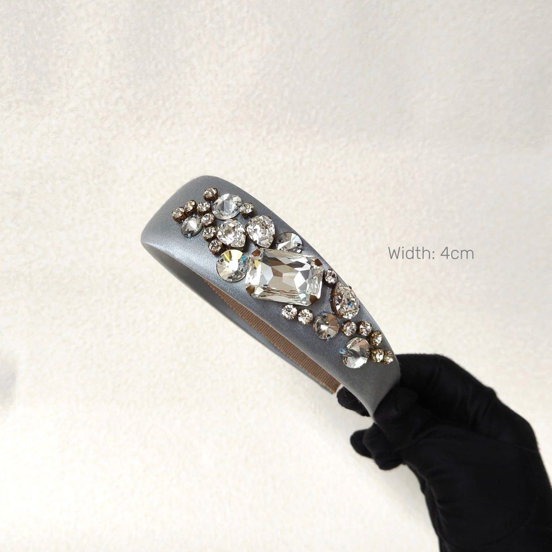 Miu Miu Head Band Satin grey (Category: Hair Accessories) located in Singapore. Submitted by yasfinds (Listing ID 1375343808, Image 5). Description: Miu Miu Head Band Excellent condition Thickness 4cm Inner diameter 12cm Satin grey Item only E1306 📱 App: Kai +65 9 8 2 6 3 4 7 5 ✔️Authenticity Guaranteed ❌NO IG Direct message 📕Priority to Appointment(Walk-in subject to availability) 🇸🇬181 Orchard Road, Orchard Central #02-08/09/10/11 Singapore