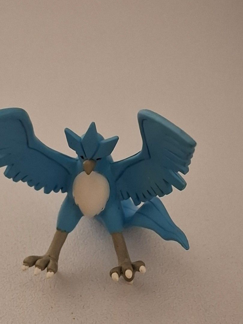 Articuno Moncolle (Category: Toy Figures) located in Singapore. Submitted by postmalone (Listing ID 1377139380, Image 2). Description: duplicated articuno moncolle figure. Looking to sell asap.