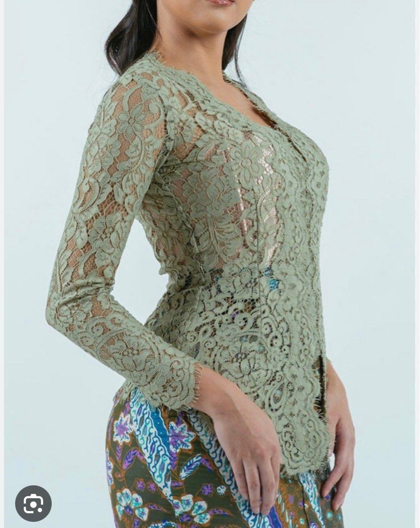 Kebaya wirda sage green kebaya (Category: Blouses) located in Singapore. Submitted by bunnyhop22 (Listing ID 1373701770, Image 2). Description: Beautiful color! Selling as it underused.