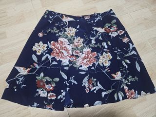 The Closet Lover Floral Print Skirt