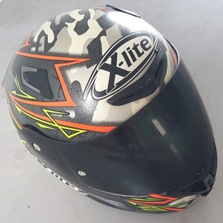 Premium X-Lite Helmet, Made in ITALY, Nolan X-802RR, CHAZ DAVIES Model, Full Face Ultra-Carbon Helmet, Medium, Sleek Sensational Design, Sophistication, Racing Helmet, Moto GP, Motorist Protection Gear, Streetwise, No Inner Lining, just replace
