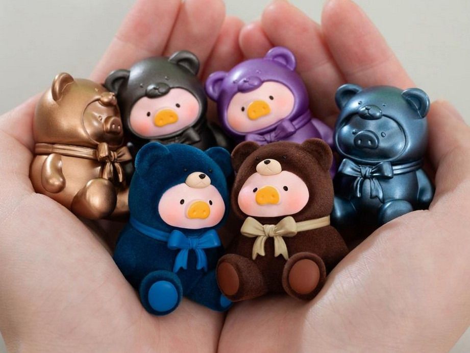 WTT/WTS LuLu the Piggy Teddy MINI (Category: Designer & Blind Box Toys) located in Singapore. Submitted by jayden.hello (Listing ID 1382855558, Image 2). Description: $1.50 for tracked letterbox mailing or, collect at Serangoon MRT (no need tap out) or, collect under my block near NEX mall. Please read: I have the circled one, looking to sell at $5. or trade with any of the ticked ones..