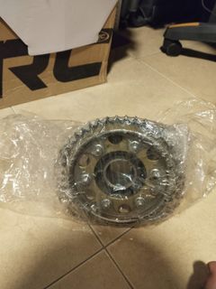 Y15 hub and sprocket