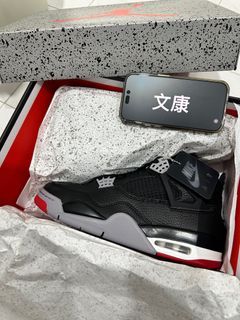 Air Jordan 4 Bred