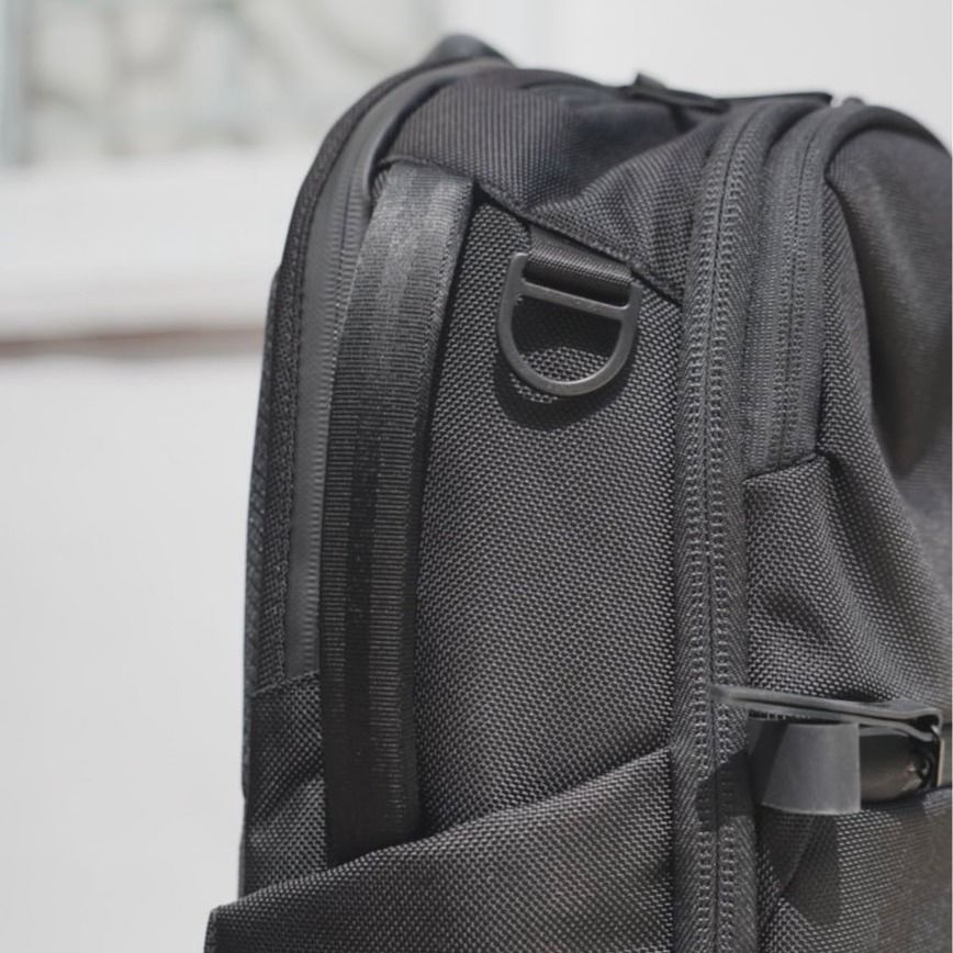 🚨ONE SET REMAINING🚨Authentic Aer City Pack Pro 2 2025 Cordura (24L) Backpack | Travel Backpack | Commuter Backpack | EDC with UrbanProtec+ Limited Lifetime Warranty 🛡️ ( IMPORTED FROM THE 🇺🇸, 100% AUTHENTIC) (Category: Backpacks) located in Singapore. Submitted by urbanomics.official (Listing ID 1375871717, Image 4). Description: 🇺🇸 AERSF USA Imported 🧾 👉 15% OFF ORDER LINK: urbanomics.sg/products/aer-city-pack-pro-2-cordura-black 💥 Sin