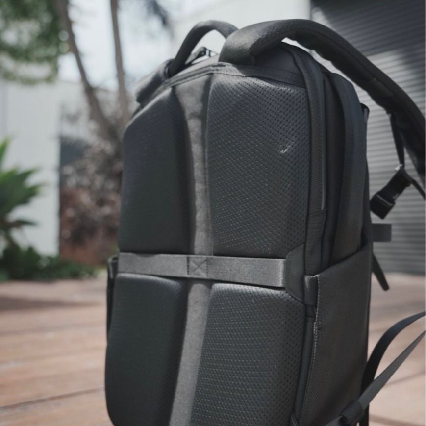 🚨ONE SET REMAINING🚨Authentic Aer City Pack Pro 2 2025 Cordura (24L) Backpack | Travel Backpack | Commuter Backpack | EDC with UrbanProtec+ Limited Lifetime Warranty 🛡️ ( IMPORTED FROM THE 🇺🇸, 100% AUTHENTIC) (Category: Backpacks) located in Singapore. Submitted by urbanomics.official (Listing ID 1375871717, Image 5). Description: 🇺🇸 AERSF USA Imported 🧾 👉 15% OFF ORDER LINK: urbanomics.sg/products/aer-city-pack-pro-2-cordura-black 💥 Sin