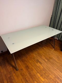 Table or Desk