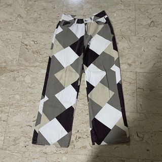 y2k streetwear vintage deadstock style patchwork harajuku acubi thrifted downtown girl jeans baggy print parachute pants checkered print brown white black ulzzang groovy funky dance mom jeans high waist low waist trendy retro aesthetic grunge hiphop cargo