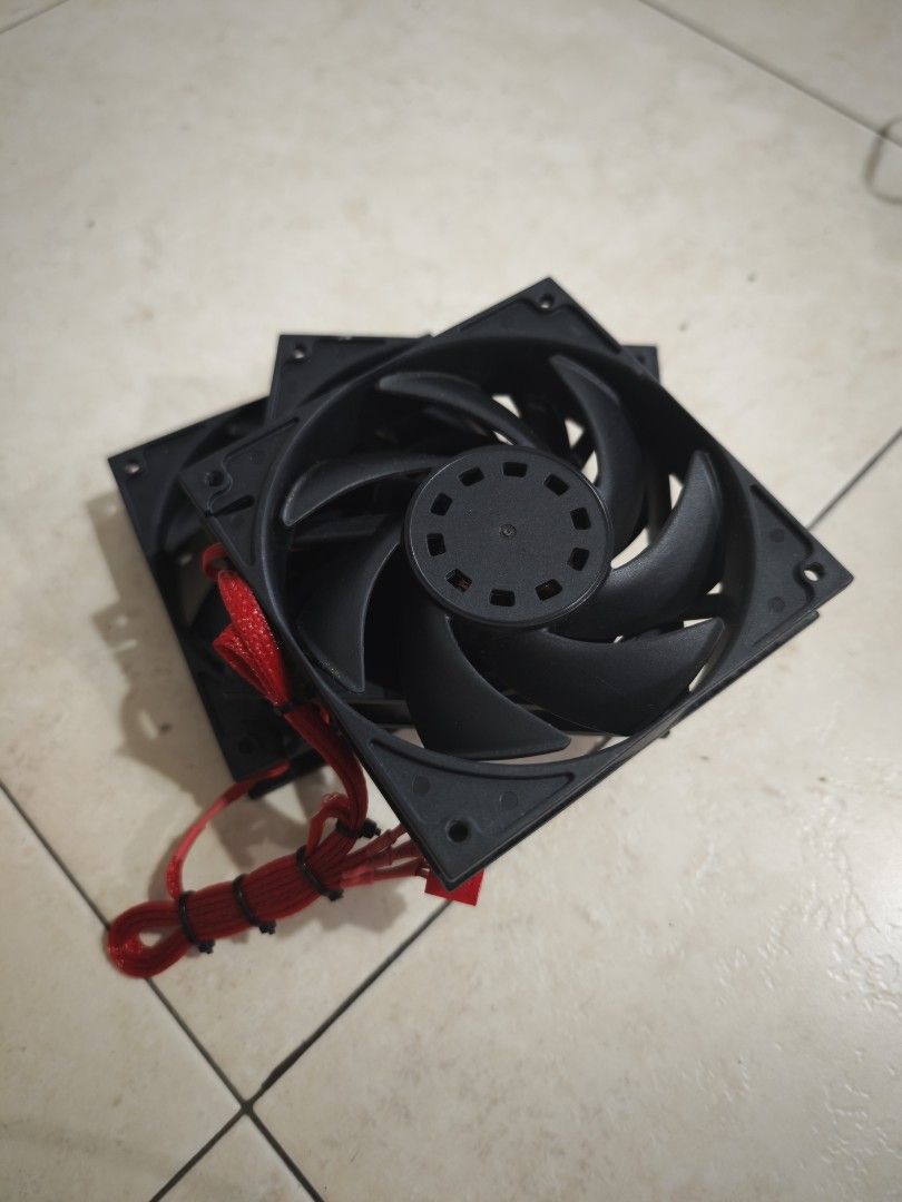 EKWB Furious Vardar EVO 120mm Fan (Category: Computer Parts) located in Singapore. Submitted by pennywisesmile (Listing ID 1391803272, Image 2). Description: - EKWB Furious Vardar EVO 120mm fan for sale. - In good working condition. - Maximum speed: 3000 RPM. - Ideal for PC cooling. - $20 for 3pcs..
