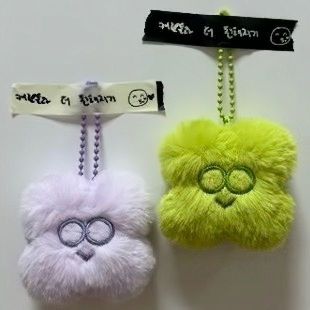 SEVENTEEN WONWOO 4LEAVES CLOVER PLUSHIES KEYCHAIN (Category: Other Merchandise) located in Singapore. Submitted by shiningcarat_ (Listing ID 1392793370, Image 3). Description: Preorder require Shipping takes around 10-15days Will mail out immediately once we receive the stocks Available in 2 colours (purple /green) Size:6cm $6.50 each 2 for $12 Full payment required within 24hrs in order to secure ur order Mu available if spend >$12 Mu available 