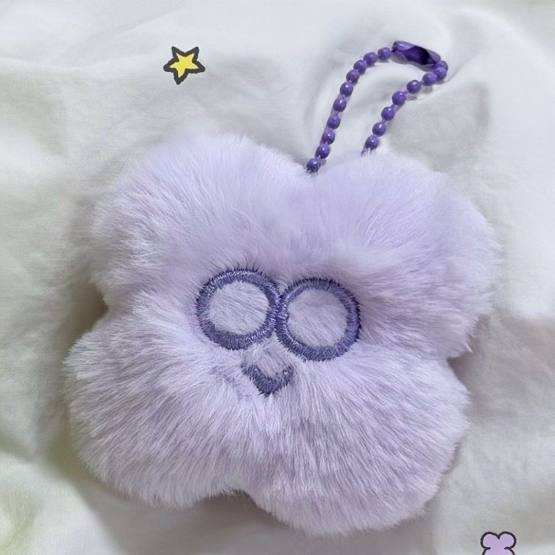 SEVENTEEN WONWOO 4LEAVES CLOVER PLUSHIES KEYCHAIN (Category: Other Merchandise) located in Singapore. Submitted by shiningcarat_ (Listing ID 1392793370, Image 4). Description: Preorder require Shipping takes around 10-15days Will mail out immediately once we receive the stocks Available in 2 colours (purple /green) Size:6cm $6.50 each 2 for $12 Full payment required within 24hrs in order to secure ur order Mu available if spend >$12 Mu available 