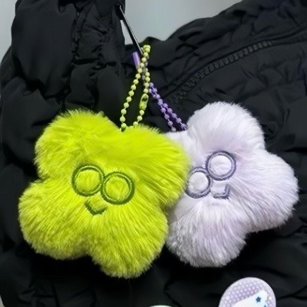 SEVENTEEN WONWOO 4LEAVES CLOVER PLUSHIES KEYCHAIN (Category: Other Merchandise) located in Singapore. Submitted by shiningcarat_ (Listing ID 1392793370, Image 2). Description: Preorder require Shipping takes around 10-15days Will mail out immediately once we receive the stocks Available in 2 colours (purple /green) Size:6cm $6.50 each 2 for $12 Full payment required within 24hrs in order to secure ur order Mu available if spend >$12 Mu available 